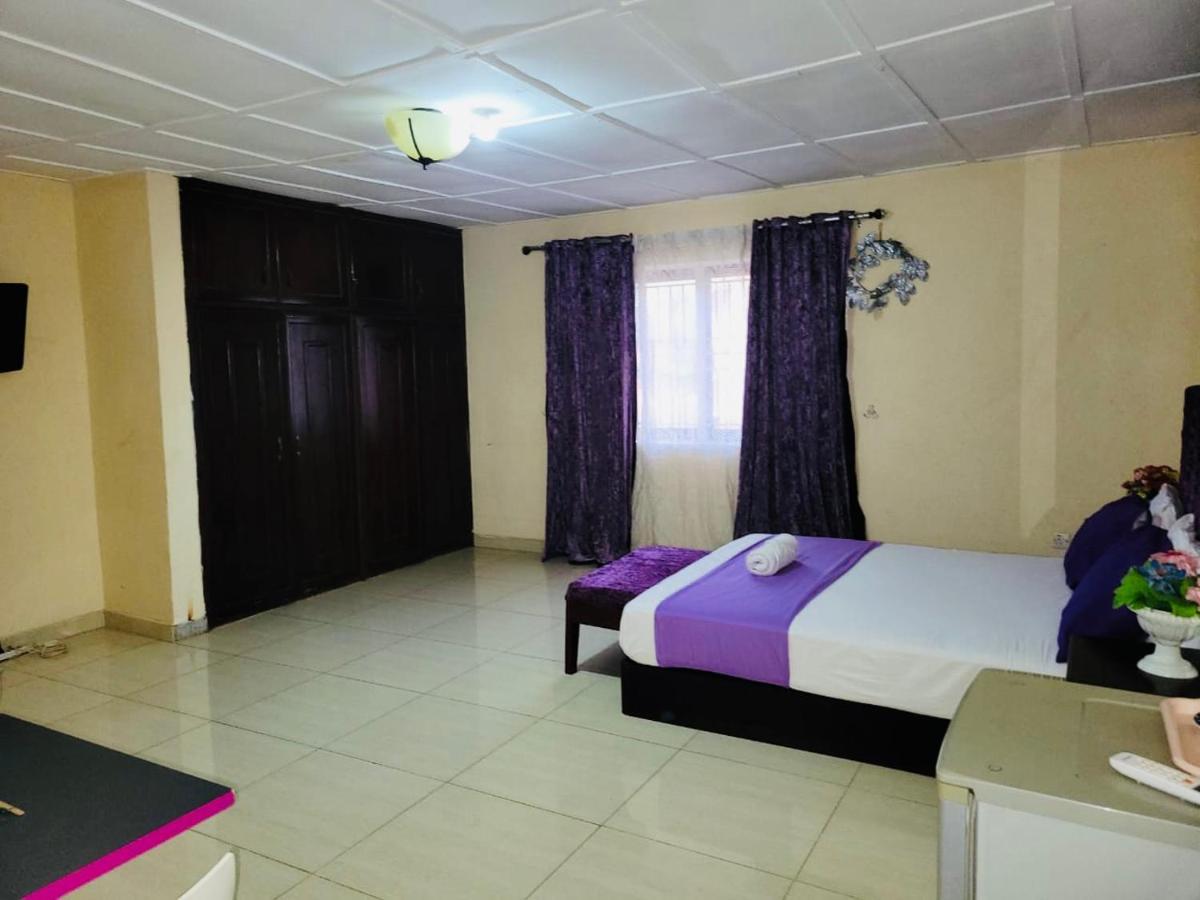 Zunox Guest House Freetown Extérieur photo